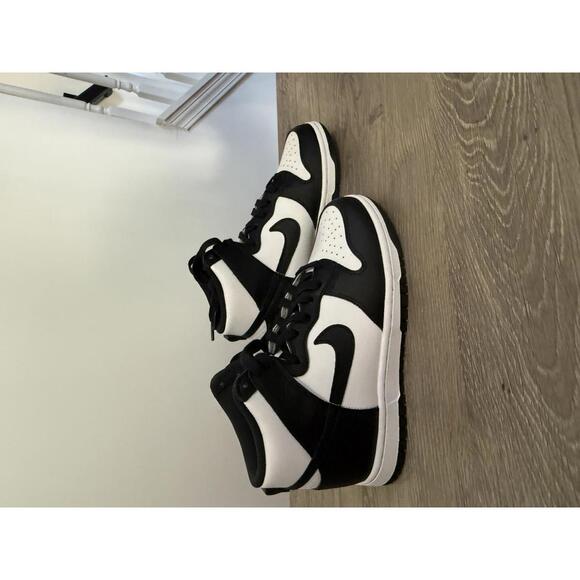 Nike Dunk Pandas